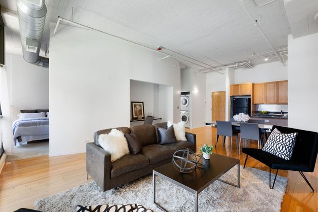 1530 S State Street 415, Chicago, IL 60605