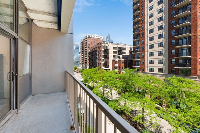 1530 S State Street 415, Chicago, IL 60605