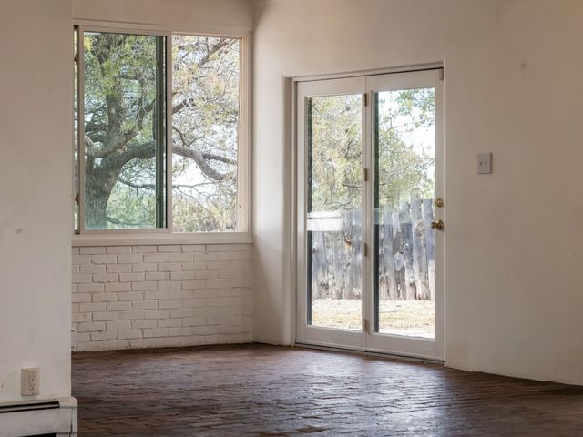 1889 Conejo Dr, Santa Fe, NM 87505