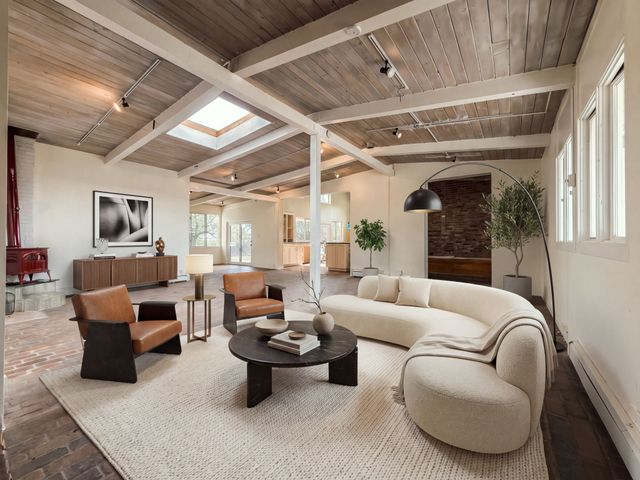 1889 Conejo Dr, Santa Fe, NM 87505