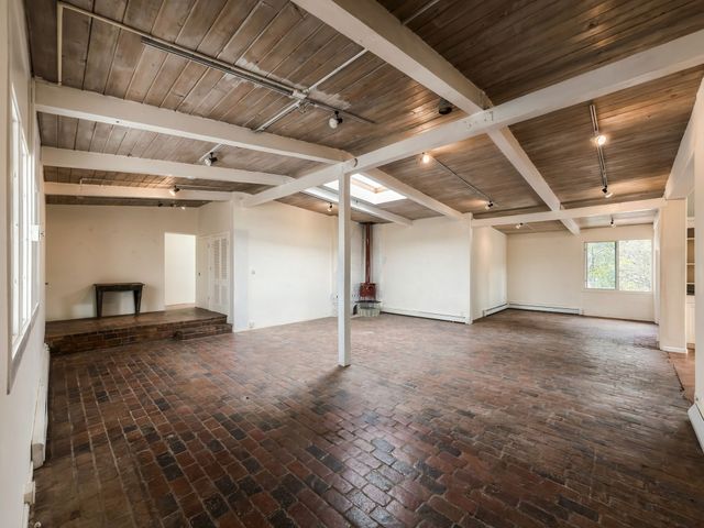 1889 Conejo Dr, Santa Fe, NM 87505
