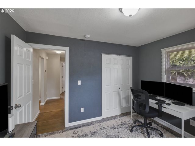 256 Gregory Ln Se, Salem, OR 97302