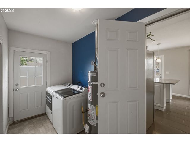 256 Gregory Ln Se, Salem, OR 97302