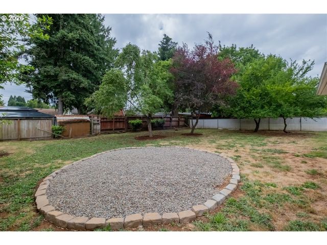 256 Gregory Ln Se, Salem, OR 97302