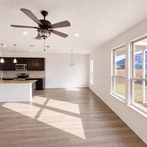 188 Green Egret WAY, Leander, TX 78641