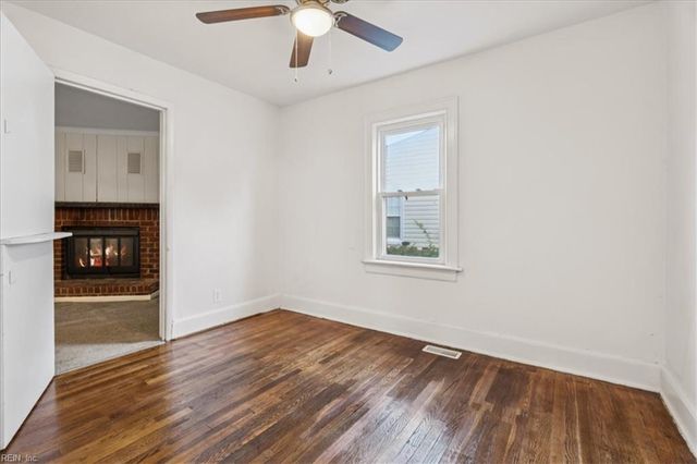 8909 Stratford St ST, Norfolk, VA 23503