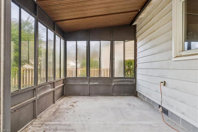 8909 Stratford St ST, Norfolk, VA 23503