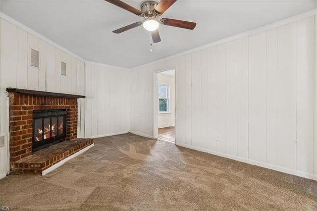 8909 Stratford St ST, Norfolk, VA 23503