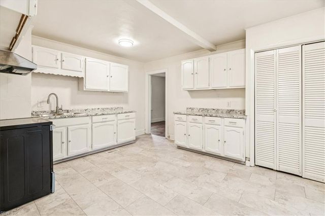 8909 Stratford St ST, Norfolk, VA 23503