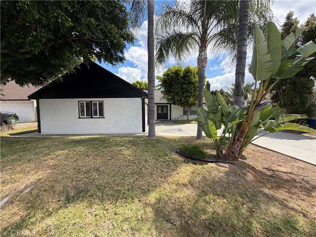 5221 Dresden Place, Riverside, CA 92505