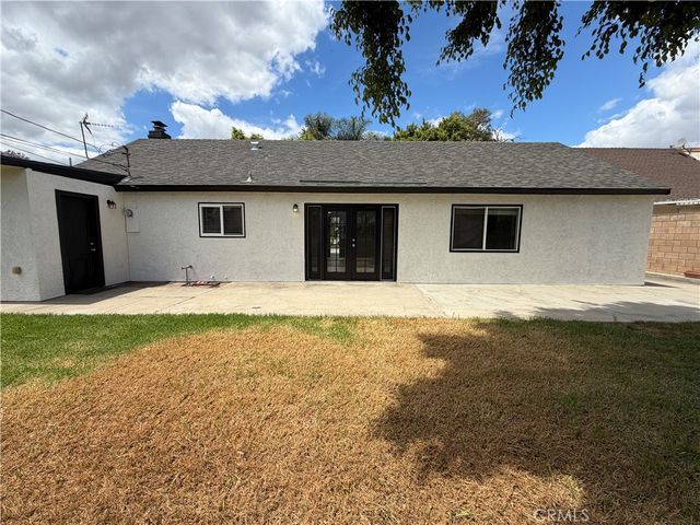 5221 Dresden Place, Riverside, CA 92505