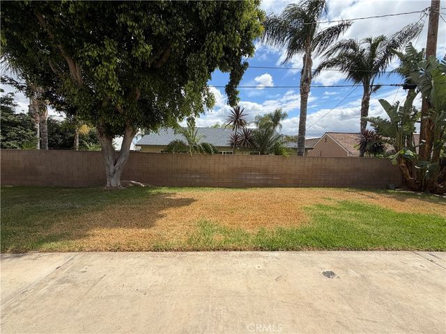 5221 Dresden Place, Riverside, CA 92505