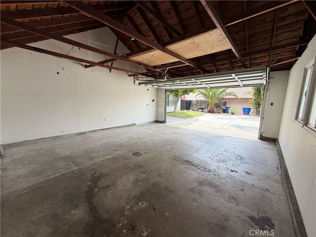 5221 Dresden Place, Riverside, CA 92505