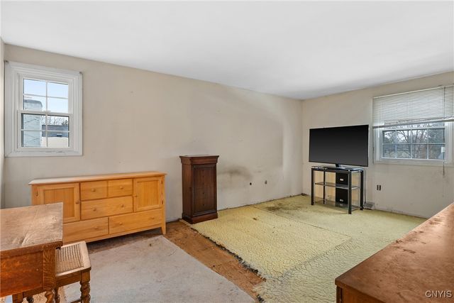 4128 Silverado Drive, Clay, NY 13090