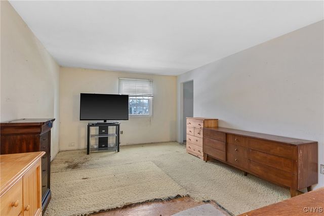 4128 Silverado Drive, Clay, NY 13090