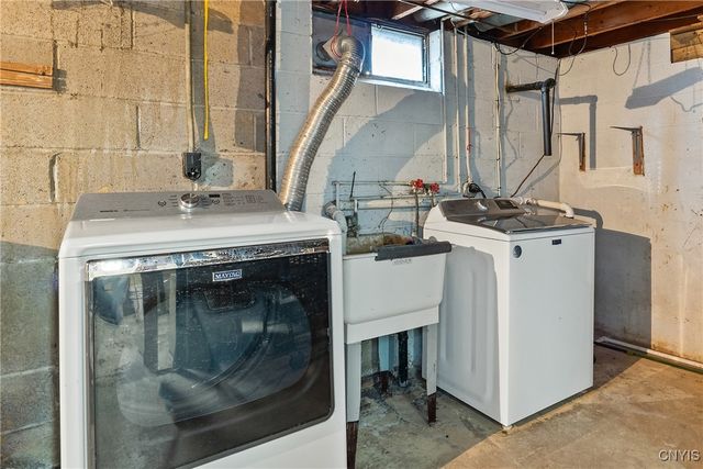 4128 Silverado Drive, Clay, NY 13090