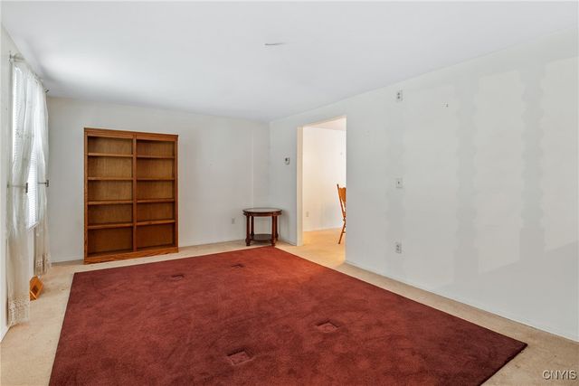 4128 Silverado Drive, Clay, NY 13090