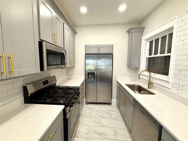 4015 N SEMINOLE AVENUE 2, Tampa, FL 33603