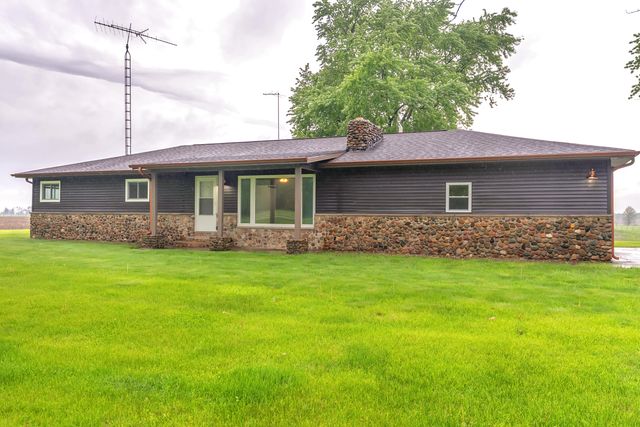 2204 S Meridian Road, Morocco, IN 47963
