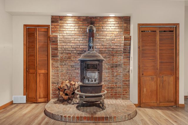2204 S Meridian Road, Morocco, IN 47963