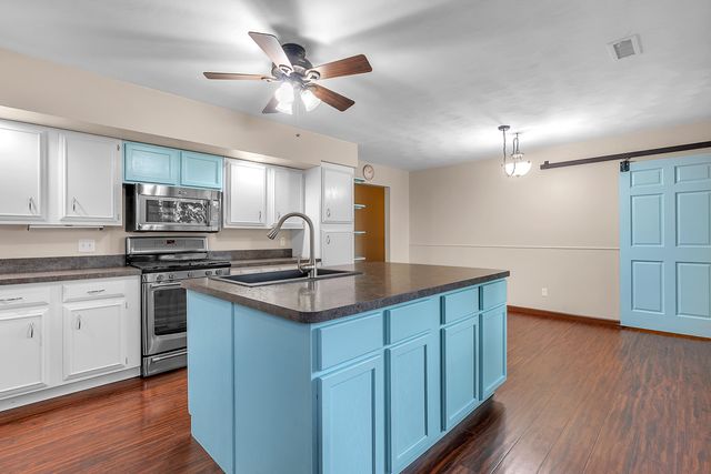 2204 S Meridian Road, Morocco, IN 47963