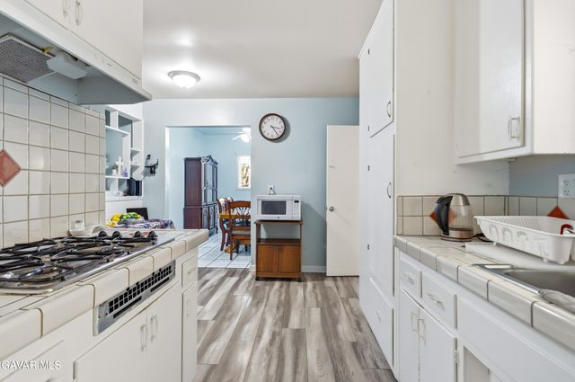 11474 Gladstone Avenue, Sylmar, CA 91342