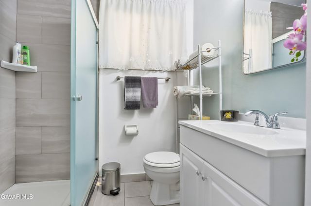 11474 Gladstone Avenue, Sylmar, CA 91342