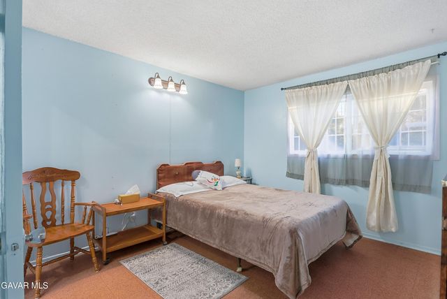 11474 Gladstone Avenue, Sylmar, CA 91342