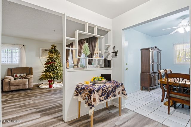 11474 Gladstone Avenue, Sylmar, CA 91342