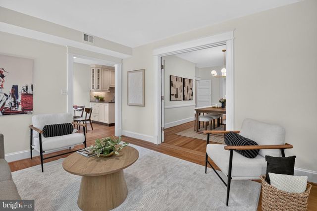 3933 LIVINGSTON ST NW, Washington, DC 20015