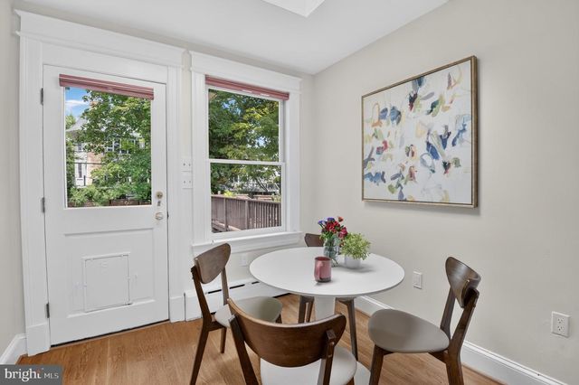 3933 LIVINGSTON ST NW, Washington, DC 20015