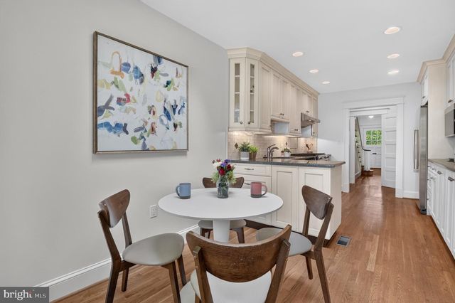 3933 LIVINGSTON ST NW, Washington, DC 20015