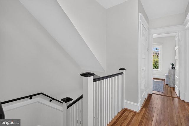 3933 LIVINGSTON ST NW, Washington, DC 20015