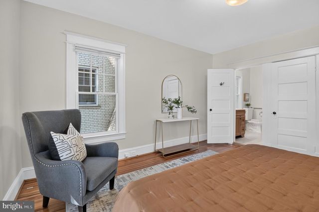3933 LIVINGSTON ST NW, Washington, DC 20015