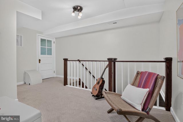 3933 LIVINGSTON ST NW, Washington, DC 20015