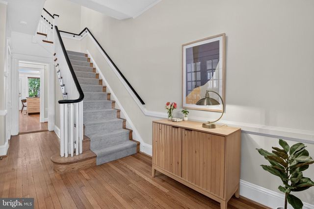 3933 LIVINGSTON ST NW, Washington, DC 20015