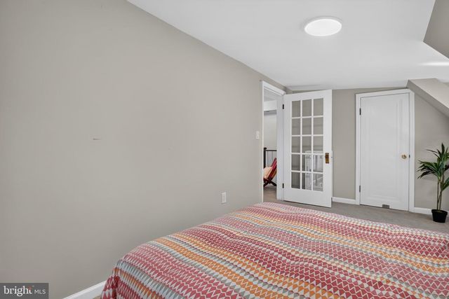3933 LIVINGSTON ST NW, Washington, DC 20015