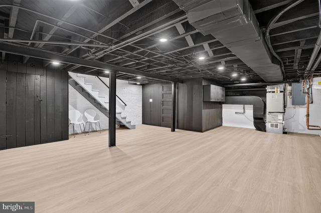3933 LIVINGSTON ST NW, Washington, DC 20015