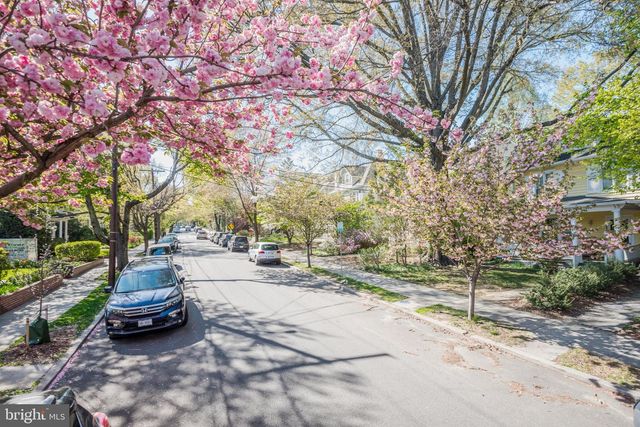 3933 LIVINGSTON ST NW, Washington, DC 20015