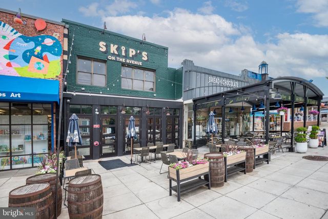 3933 LIVINGSTON ST NW, Washington, DC 20015