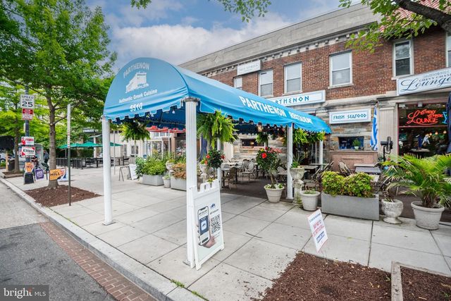 3933 LIVINGSTON ST NW, Washington, DC 20015