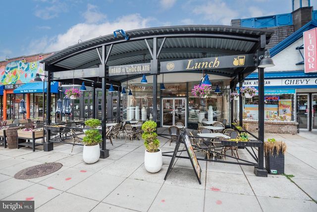 3933 LIVINGSTON ST NW, Washington, DC 20015
