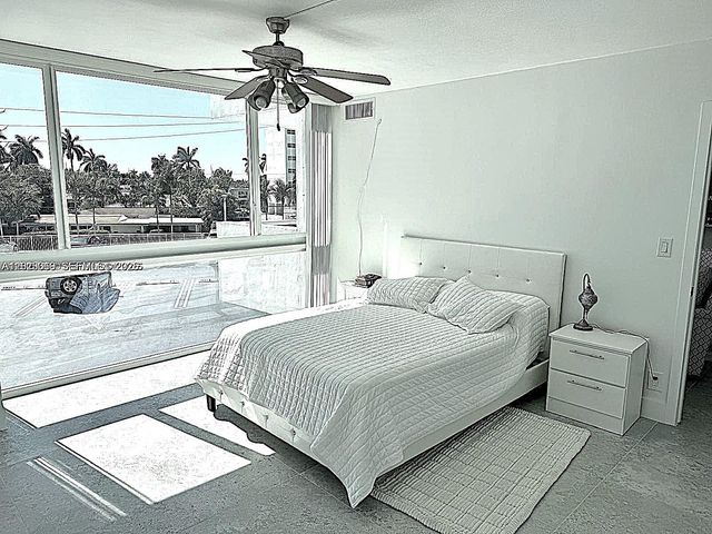 2715 N Ocean Blvd 2E, Fort Lauderdale, FL 33308