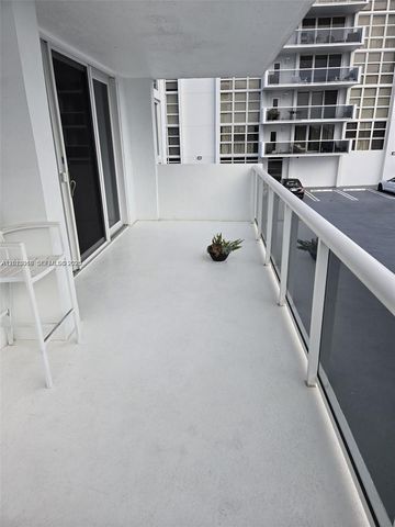 2715 N Ocean Blvd 2E, Fort Lauderdale, FL 33308