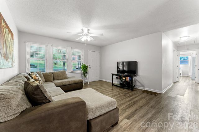 106 Valley Road, York, SC 29745
