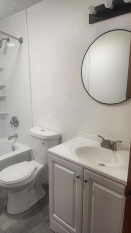 3812 Charbonnett Court, 4E, Columbus, OH 43232