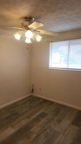 3812 Charbonnett Court, 4E, Columbus, OH 43232