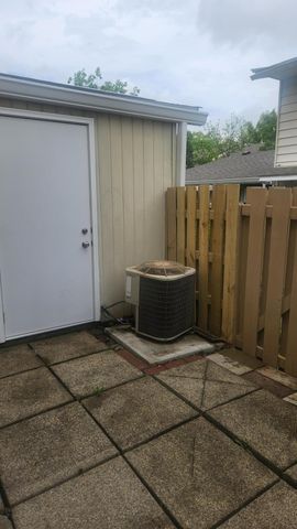 3812 Charbonnett Court, 4E, Columbus, OH 43232