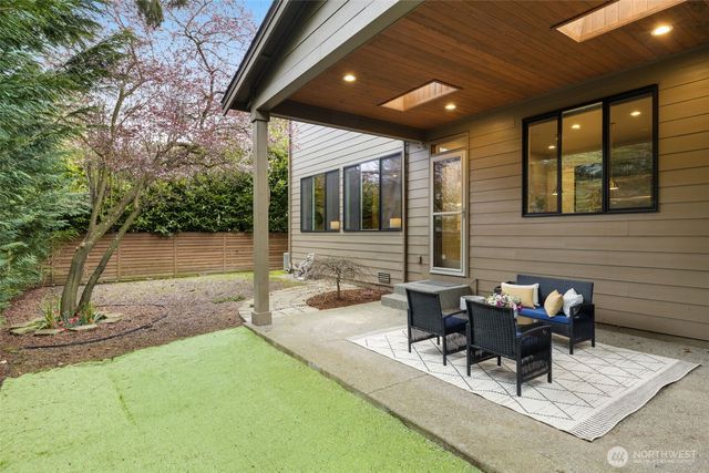 13227 111th Avenue NE, Kirkland, WA 98034