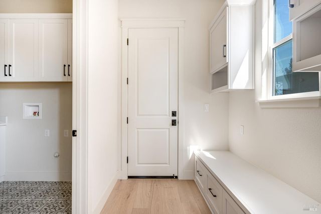 3541 Ruston Ln, Napa, CA 94558